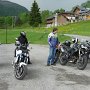 Das Wetter sieht von hier unten schon bedrohlich aus. Oben gabs Starkregen, Hagel und andere Viechereien. Die armen Gipfelstürmer waren bis auf die Knochen nass.